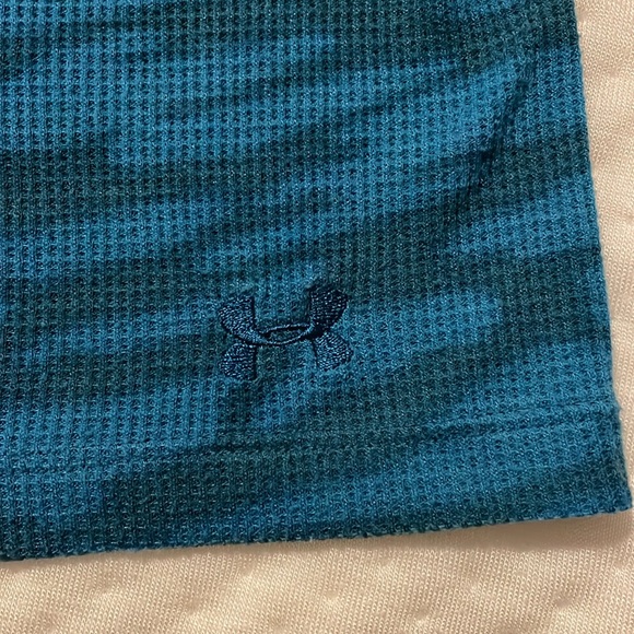 Under Armour Long Sleeve Top-small - Picture 3 of 4